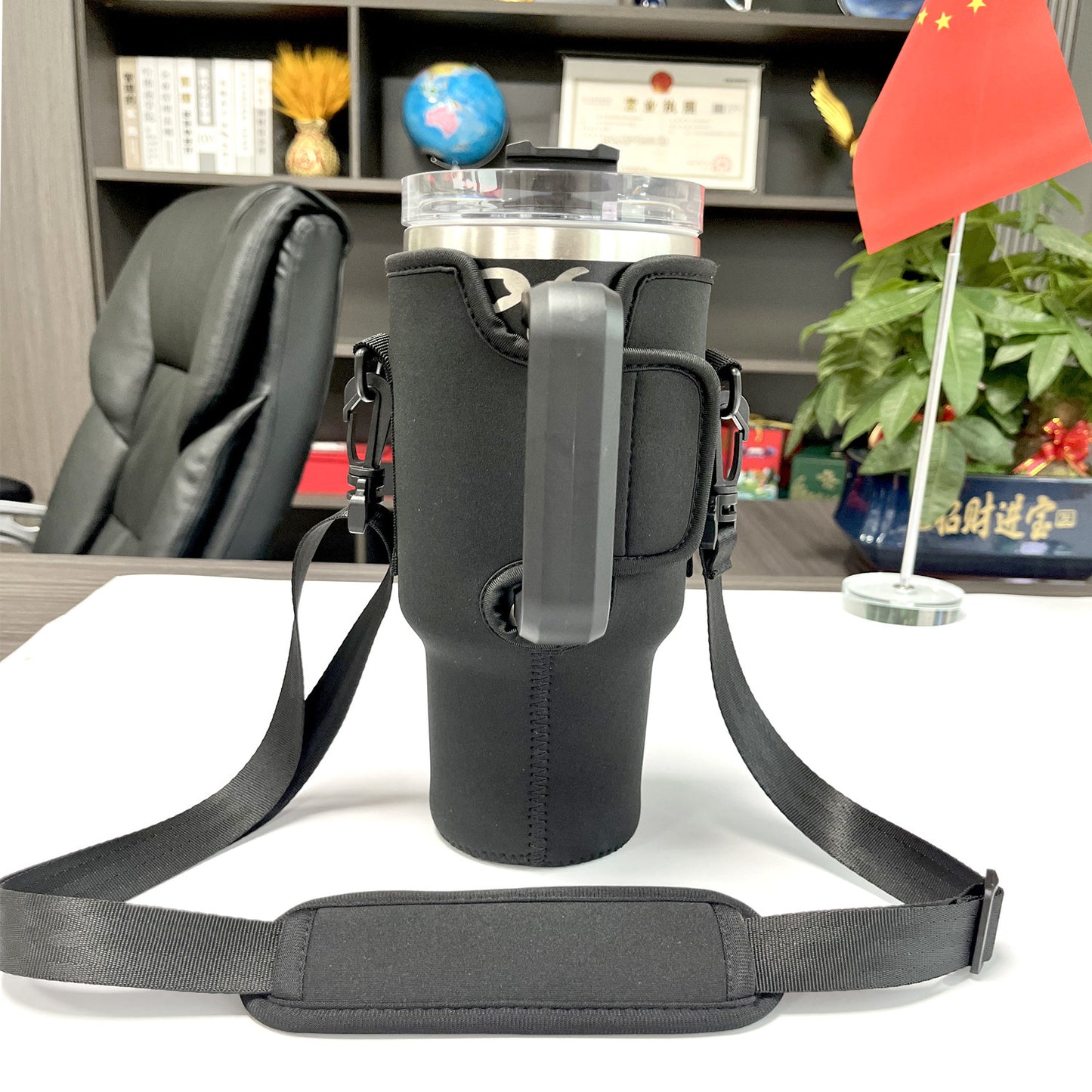 Portable Outdoor Cover for Mugs and Bottles with shoulder strap